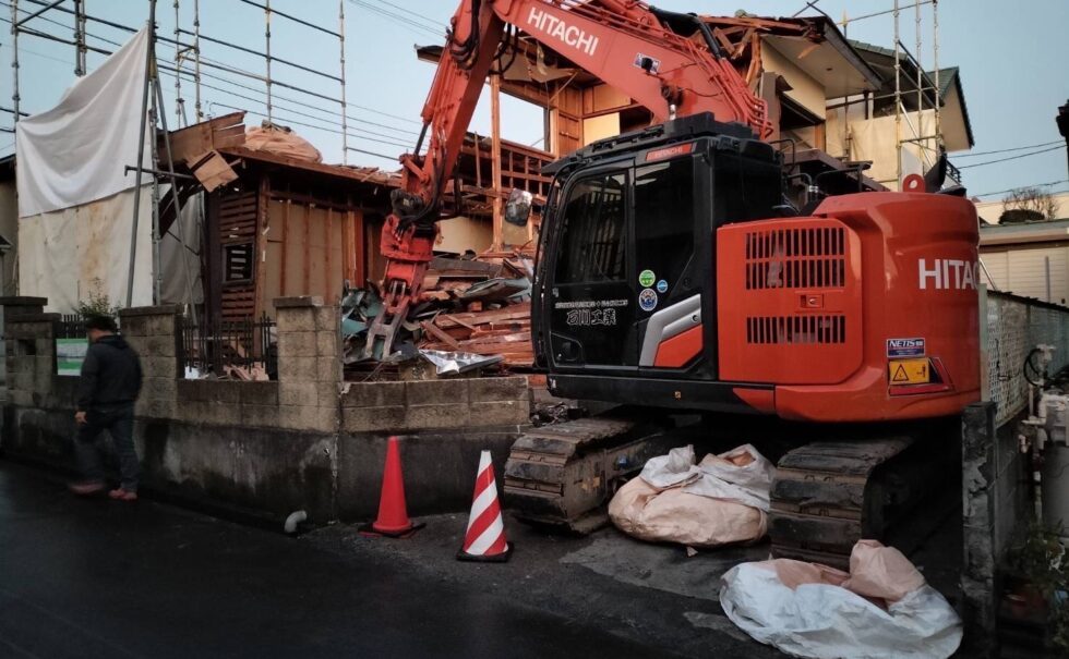 駿河台木造解体工事