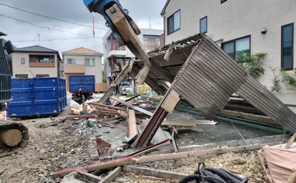 駿河区敷地木造鉄骨倉庫解体