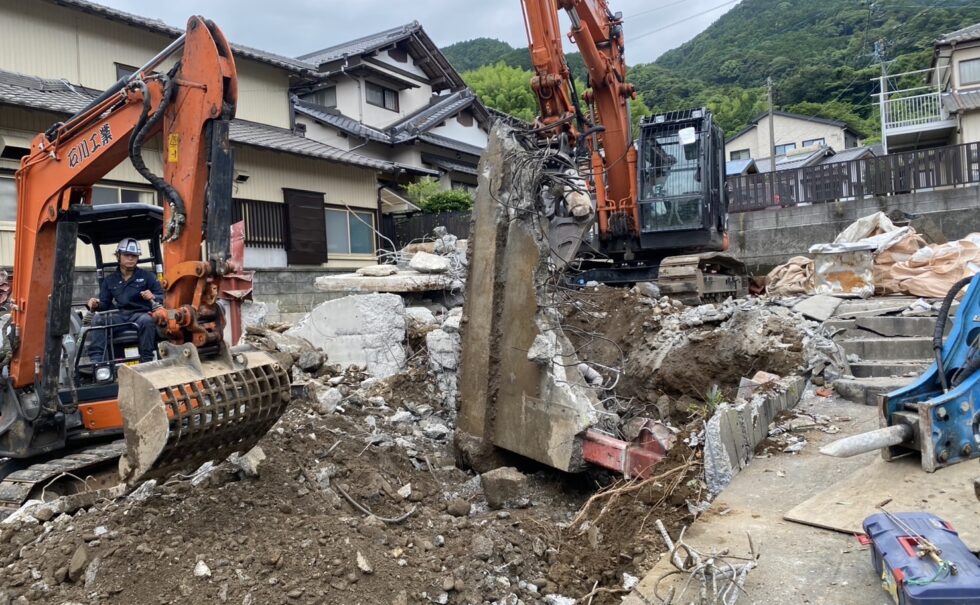 富士市木造/鉄骨造二棟解体工事